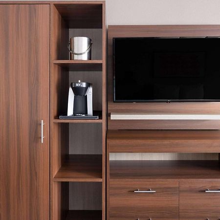 Hawthorn Extended Stay By Wyndham Columbia-Ft Jackson Extérieur photo